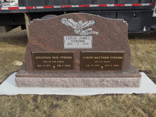 Dakota Mahogany – Example Monument 2 – Family Memorials By Gibson