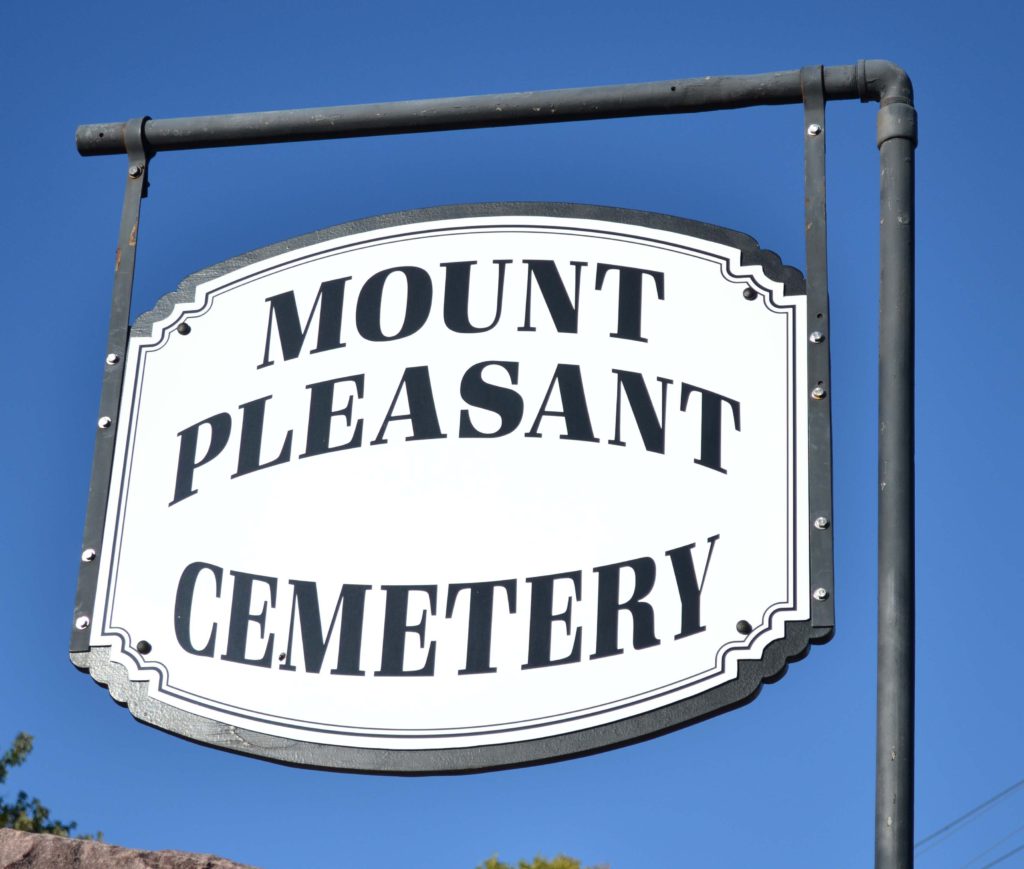 Graves in Sioux Falls Family Memorials By Gibson